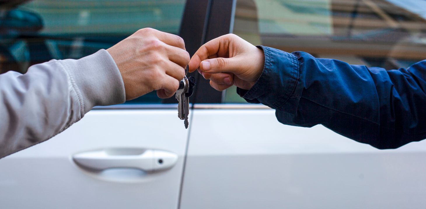 How Proper Paperwork Helps You Sell Used Cars Conveniently